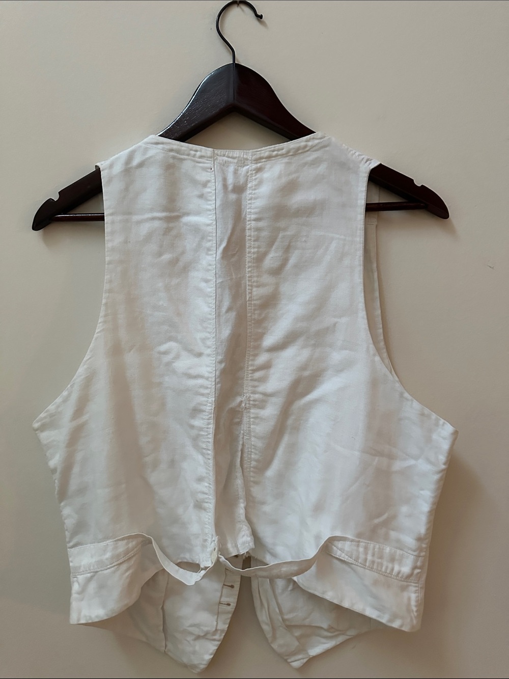 Upcycled White Summer Vest - Picture 2 of 7